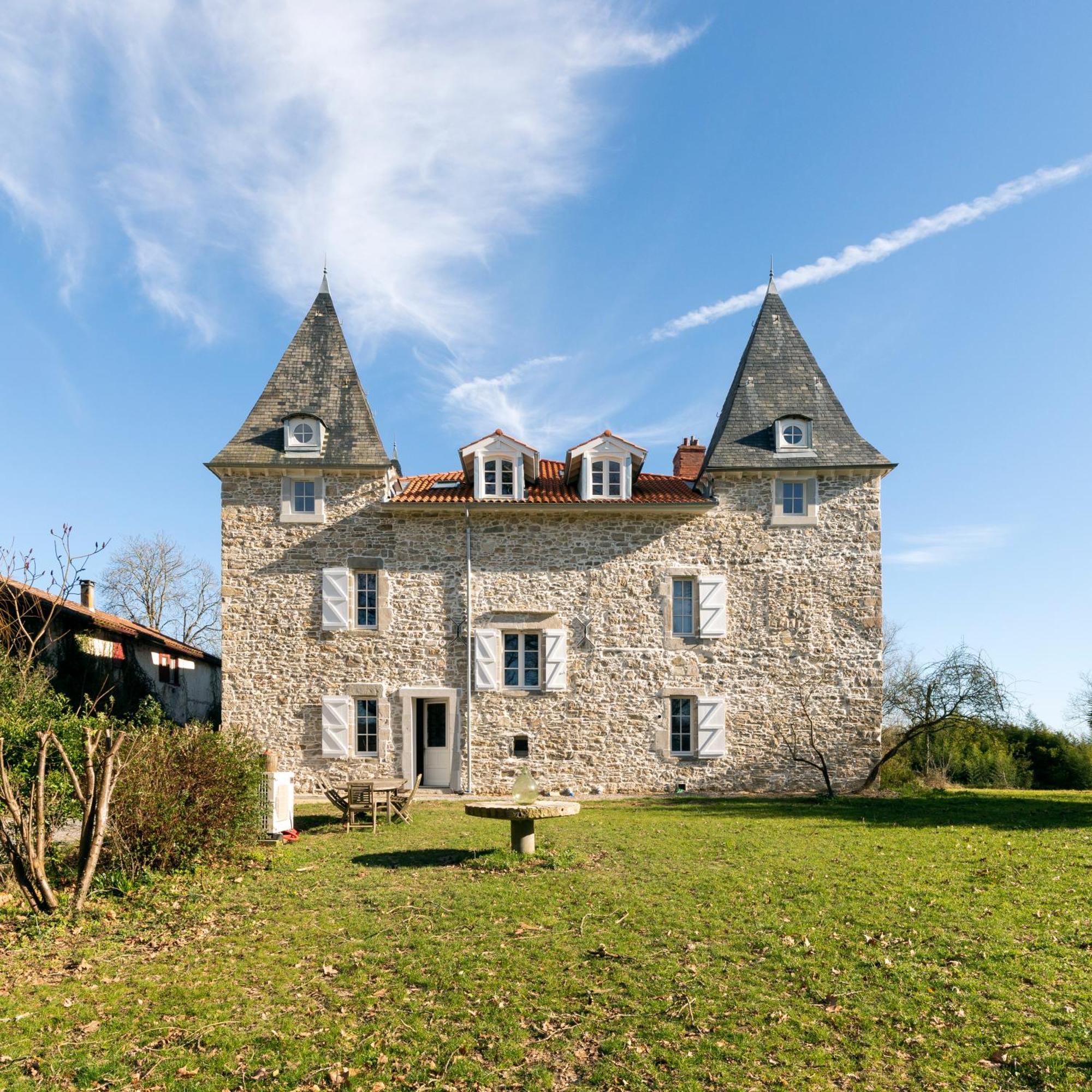 Chateau De Souhy Urcuit Exterior photo